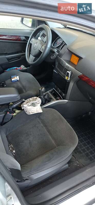 Универсал Opel Astra 2004 в Житомире