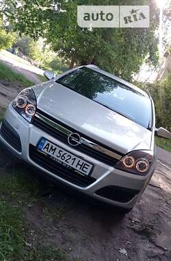 Универсал Opel Astra 2004 в Житомире