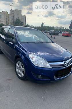 Универсал Opel Astra 2009 в Киеве