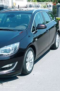 Універсал Opel Astra 2012 в Тульчині