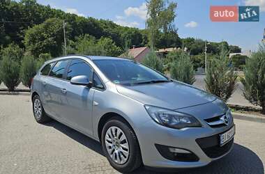 Универсал Opel Astra 2015 в Полтаве