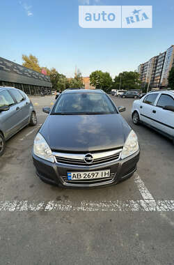 Універсал Opel Astra 2009 в Чернівцях