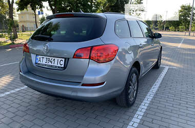 Универсал Opel Astra 2011 в Коломые