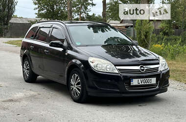 Универсал Opel Astra 2009 в Звягеле