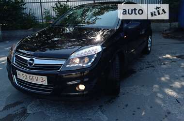 Хэтчбек Opel Astra 2008 в Калуше