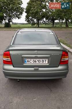 Седан Opel Astra 2008 в 