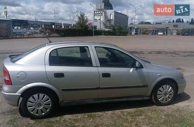 Хэтчбек Opel Astra 1999 в 