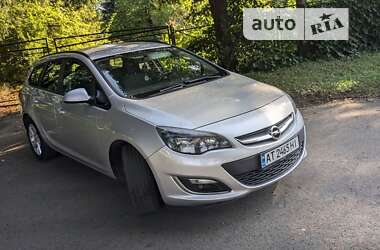 Універсал Opel Astra 2013 в Івано-Франківську