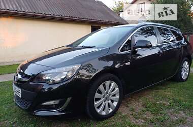 Универсал Opel Astra 2014 в Ивано-Франковске