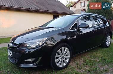 Універсал Opel Astra 2014 в Івано-Франківську