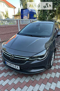 Универсал Opel Astra 2016 в Хусте