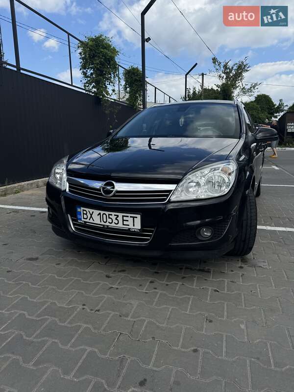 Универсал Opel Astra 2009 в 