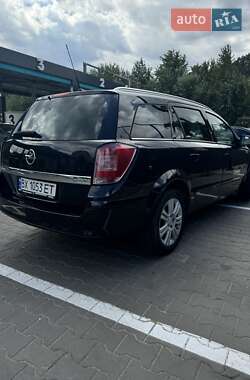 Универсал Opel Astra 2009 в 
