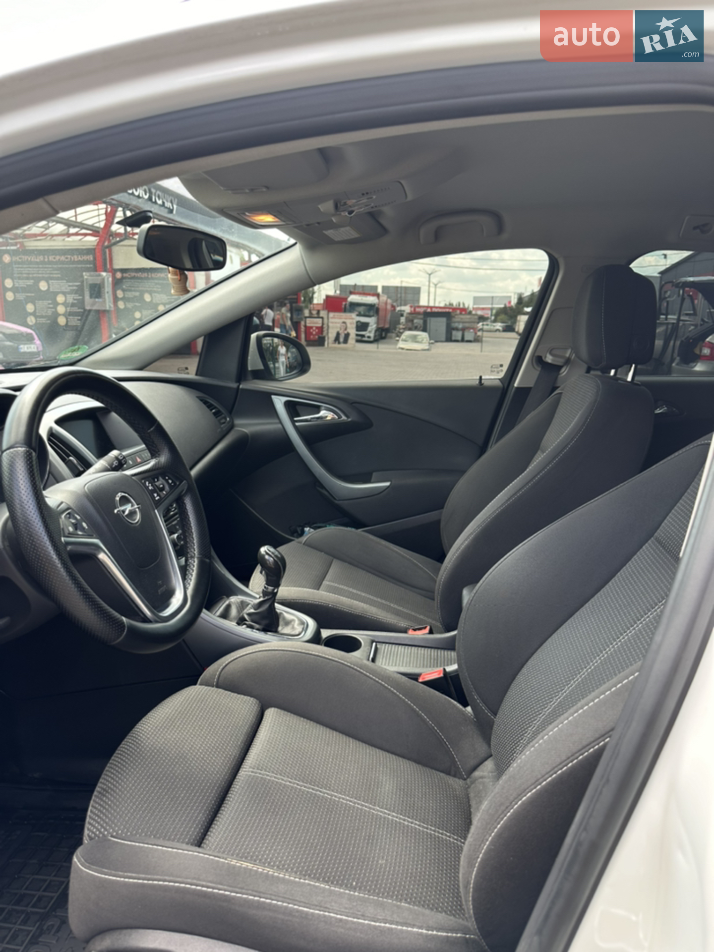 2012 Opel Astra - мініатюра 9