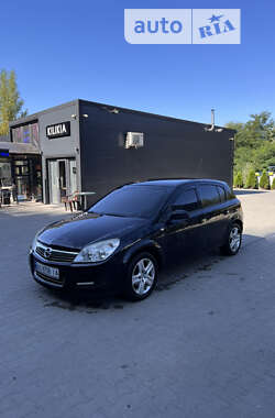 Хетчбек Opel Astra 2009 в Дубовому