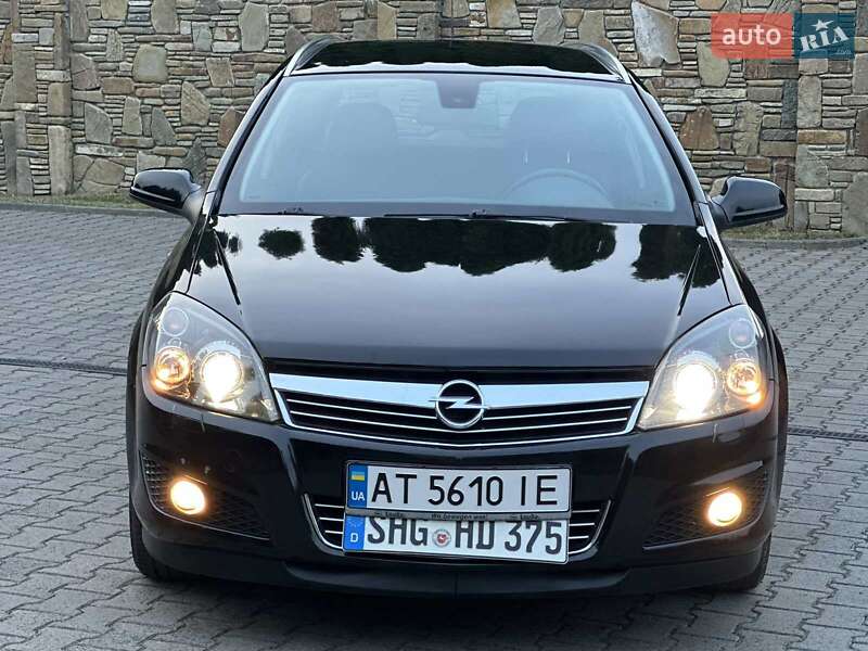 Универсал Opel Astra 2009 в Надворной