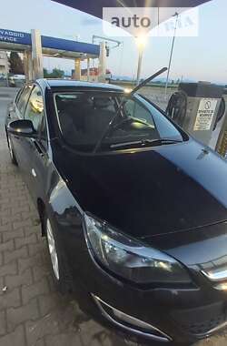 Седан Opel Astra 2014 в Вапнярке