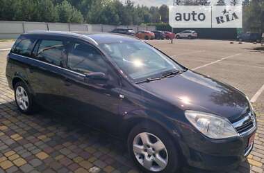 Универсал Opel Astra 2009 в Луцке