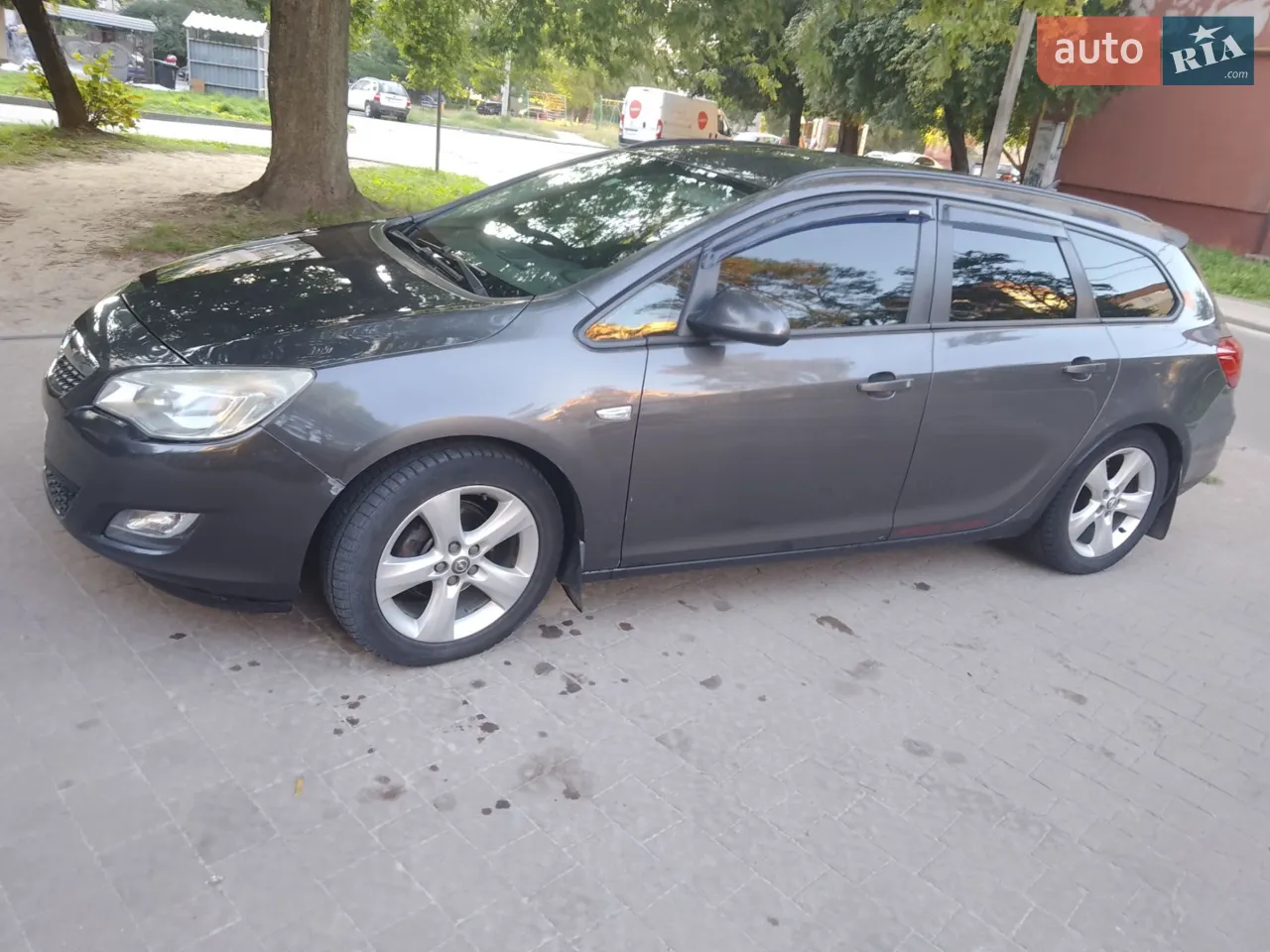 2011 Opel Astra - мініатюра 16