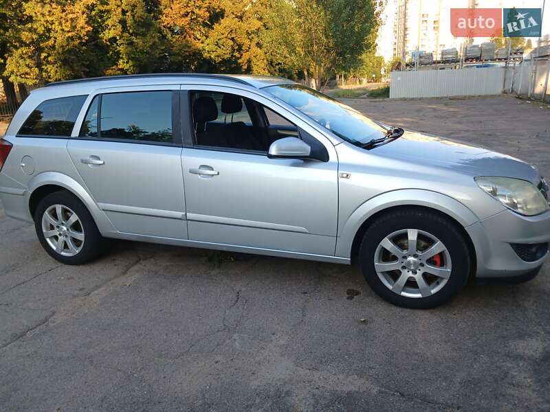 Универсал Opel Astra 2007 в Киеве