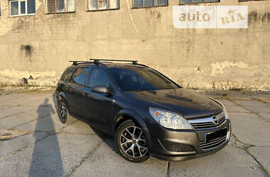 Универсал Opel Astra 2009 в Кременце