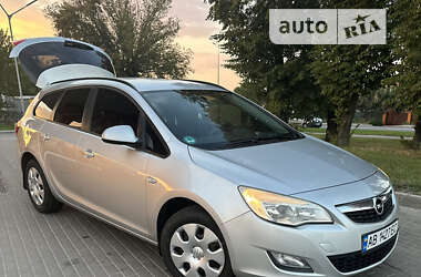 Универсал Opel Astra 2011 в Виннице