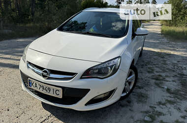 Универсал Opel Astra 2015 в Киеве