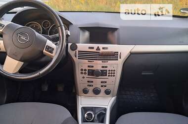 Универсал Opel Astra 2008 в Стрые