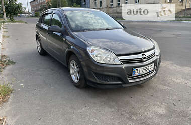 Хетчбек Opel Astra 2009 в Лебедині