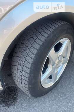 Хэтчбек Opel Astra 2005 в 