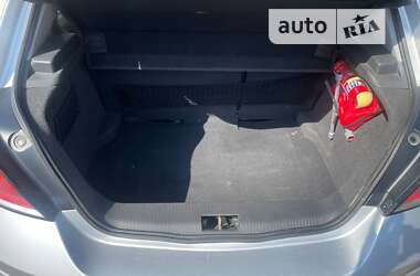 Хэтчбек Opel Astra 2005 в 