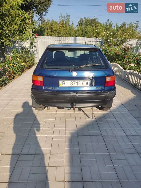 Хетчбек Opel Astra 1992 в Миргороді