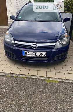 Універсал Opel Astra 2006 в Дніпрі