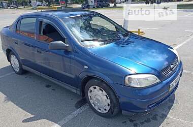 Седан Opel Astra 2005 в Броварах