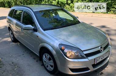 Універсал Opel Astra 2005 в Надвірній