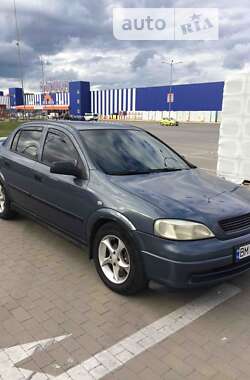 Седан Opel Astra 2006 в Липовой Долине