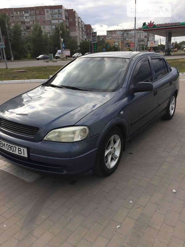 Седан Opel Astra 2006 в Липовой Долине