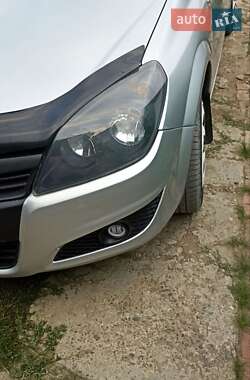 Универсал Opel Astra 2009 в 