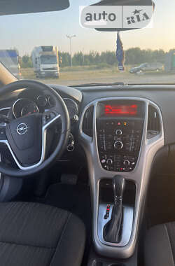 Хетчбек Opel Astra 2011 в Львові