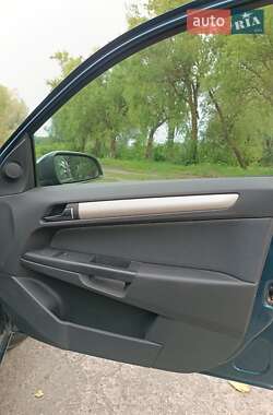 Універсал Opel Astra 2007 в 