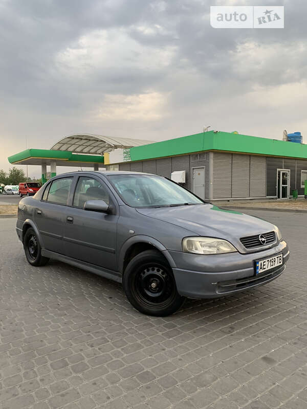 Седан Opel Astra 2007 в 