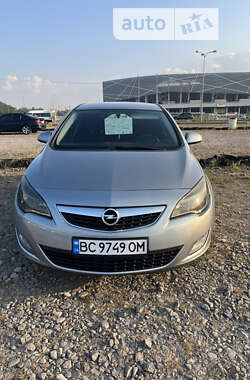 Хэтчбек Opel Astra 2010 в Львове