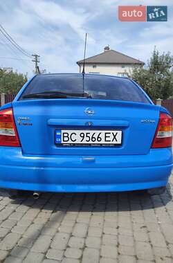 Хэтчбек Opel Astra 2001 в 