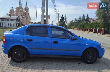Хэтчбек Opel Astra 2001 в 