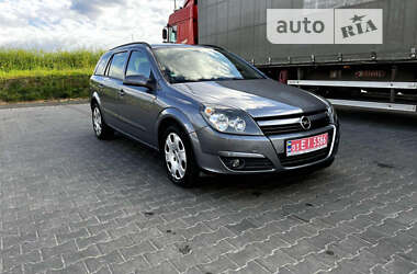 Универсал Opel Astra 2005 в Вознесенске