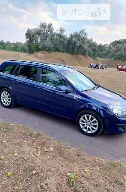 Универсал Opel Astra 2006 в Тростянце