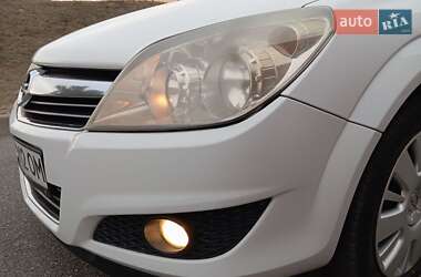 Универсал Opel Astra 2008 в 