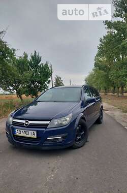 Универсал Opel Astra 2006 в Мурованых Куриловцах