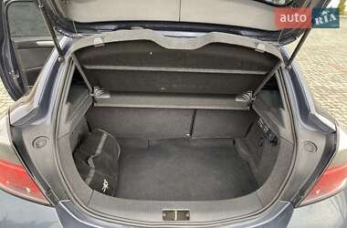 Купе Opel Astra 2006 в 
