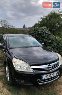 Универсал Opel Astra 2007 в Килии